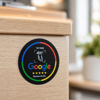 Pegatina NFC Reseñas Google pegada en un mostrador